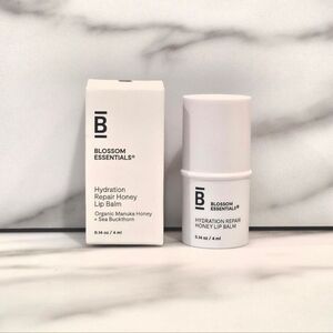 Blossom Essentials Hydration Repair Honey Lip Balm 4ml - NEW IN BOX